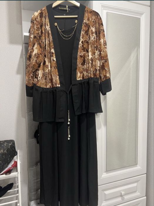 Черное базовое платье и платье боха