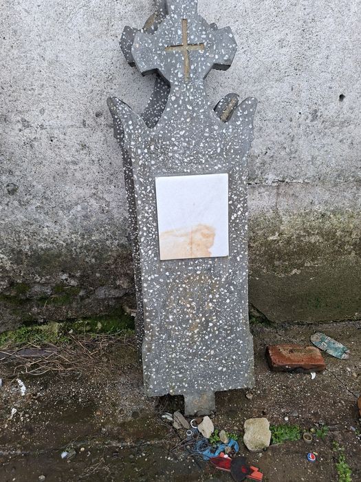 Vand doua cruci  simple