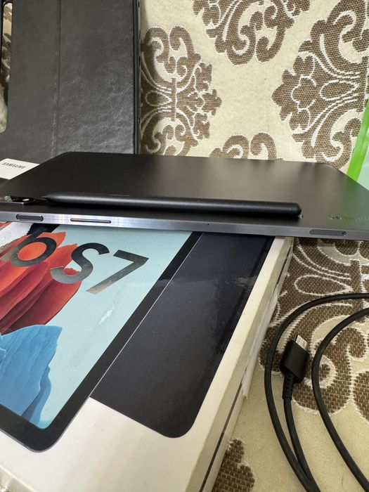 Продам samsung galaxy tab s7