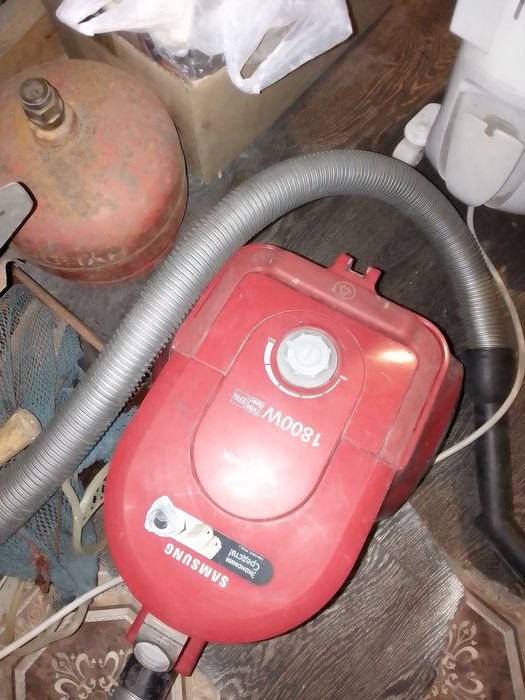 Обогреватель масляный.камин условно.