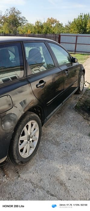 Mașină 2006 Volvo V50