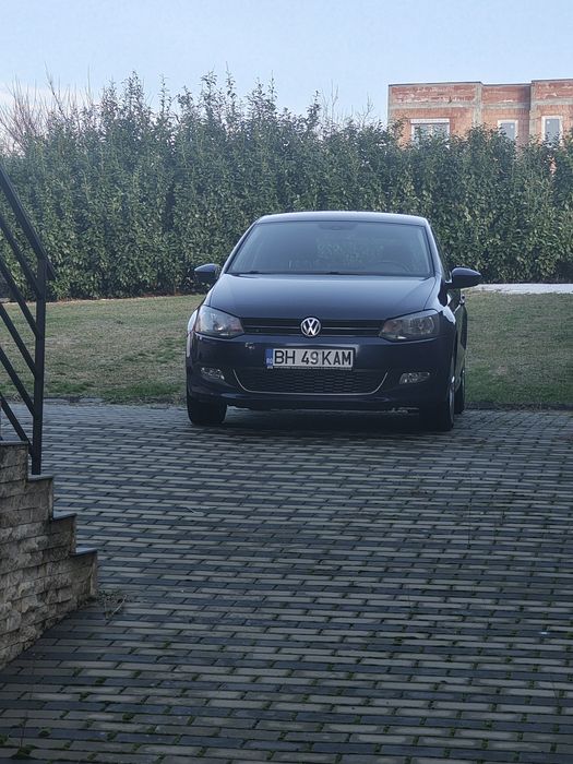 Vând Volkswagen polo