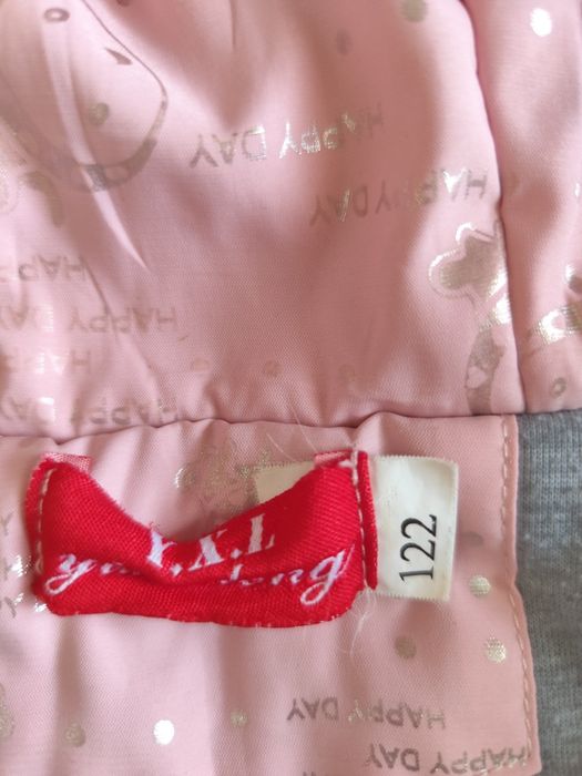 Продам куртку на девочку