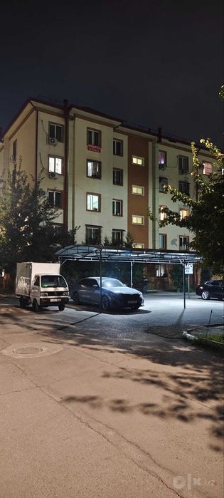 Obod Makon TJ 3 xonali  kvartira sotiladi