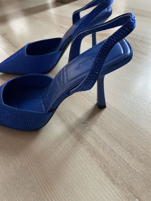 Обувки на ток