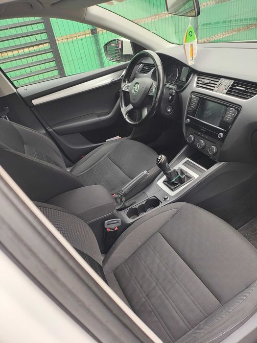 Skoda 3 facelift  79000 km