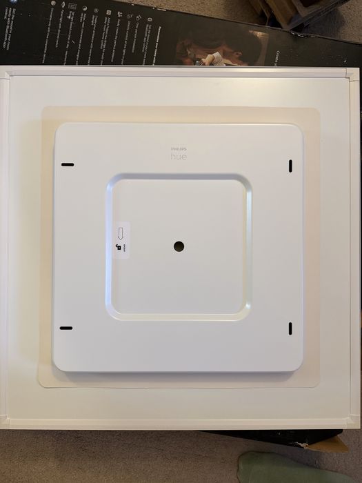 Plafoniera smart Philips Hue Aurelle 60x60 White Ambiance + telecomanda