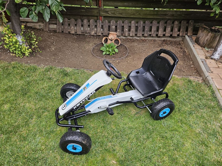 Kart copii  cu pedale