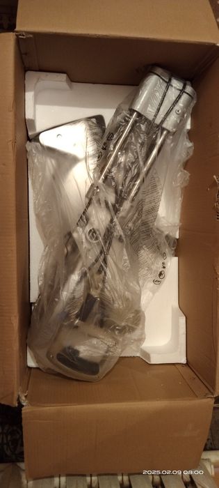 Продаю пила crown электронный