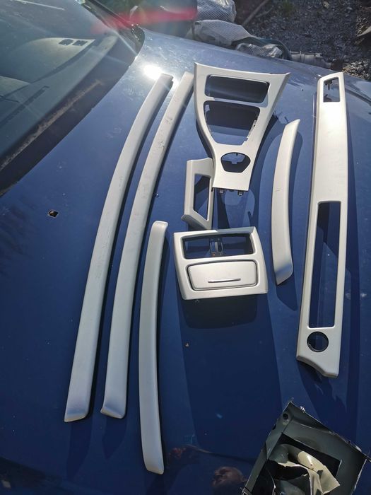 Сиви интериорни лайстни за BMW e92 e93