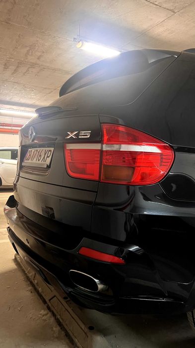 Продавам  си личният автомобил BMW X5 E70