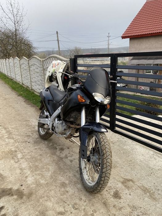 Piese Dezmembrez Motocicleta Aprilia Pegaso 650 1995 - 2003