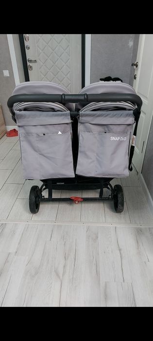 Коляска для двойни