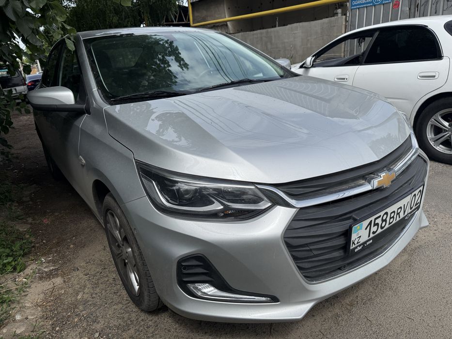 Продам в рассрочку с выкупом Onix