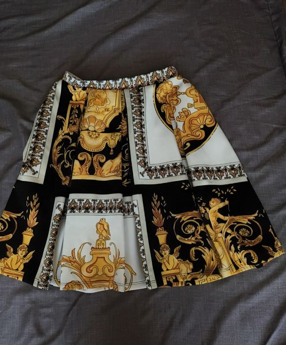 Детска пола с плохички