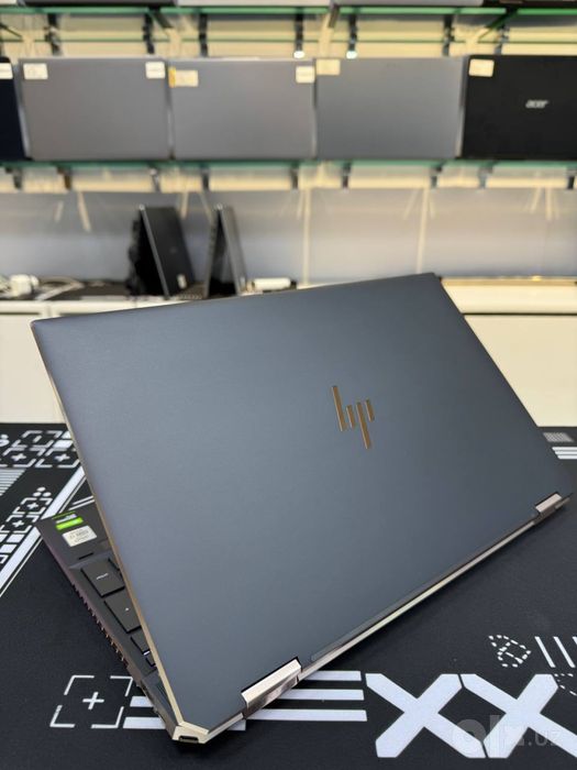 HP Spectre x360 2в1