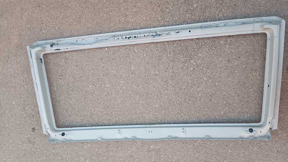 Рамка  за челно стъкло Toyota Land Cruiser 73