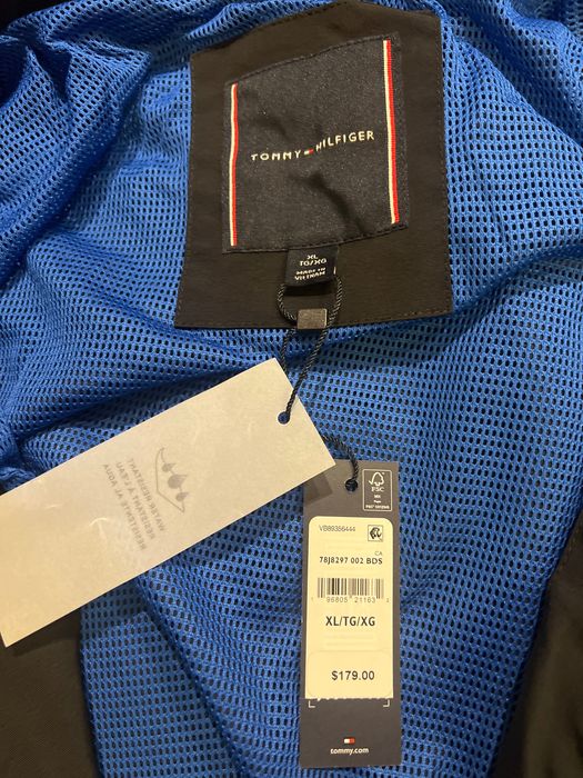 Tommy Hilfiger geaca