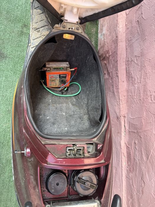 Vând scuter Suzuki Sj 50