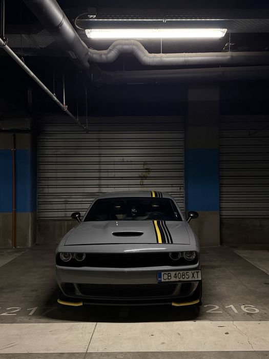 Dodge challenger v6 - 2016