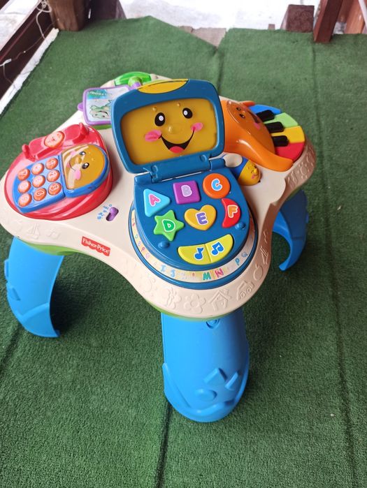 Vand masuta activitati copii cu suntete, lumini, muzica