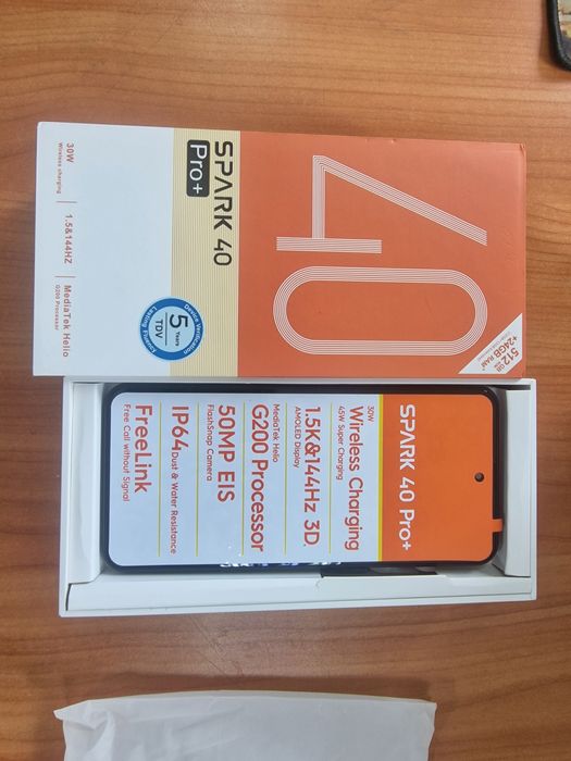 Продам смартфон Spark 40 Pro+