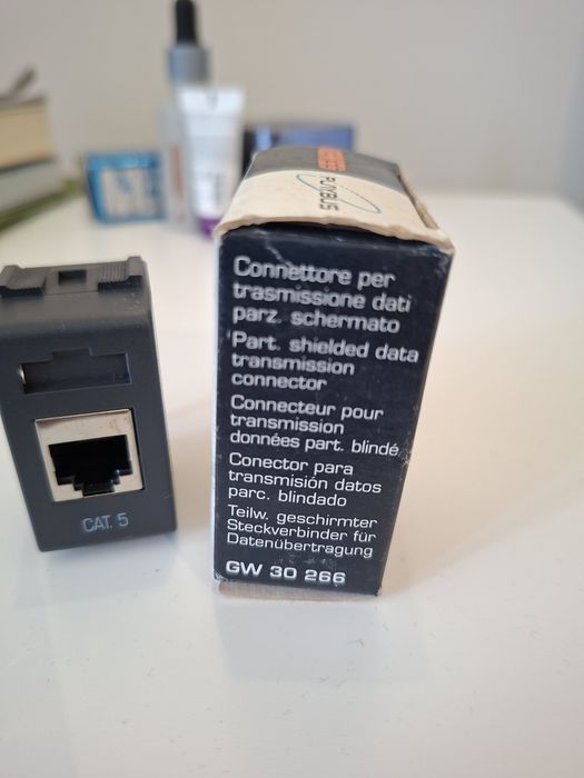 Priza RJ45 Cat5 FTP Gewiss Playbus GW30266 (GW30267) NOI – 25 bucăți