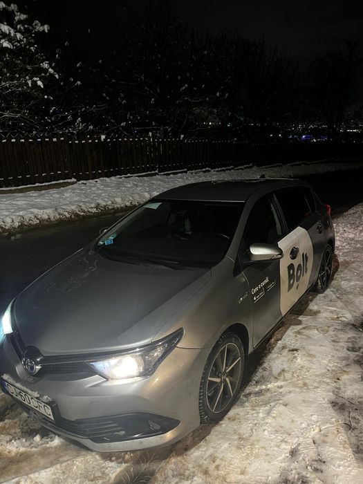 Toyota Auris 2017 - inchiriar Bolt/ Uber sau vanzare ( pret 9.000 € )