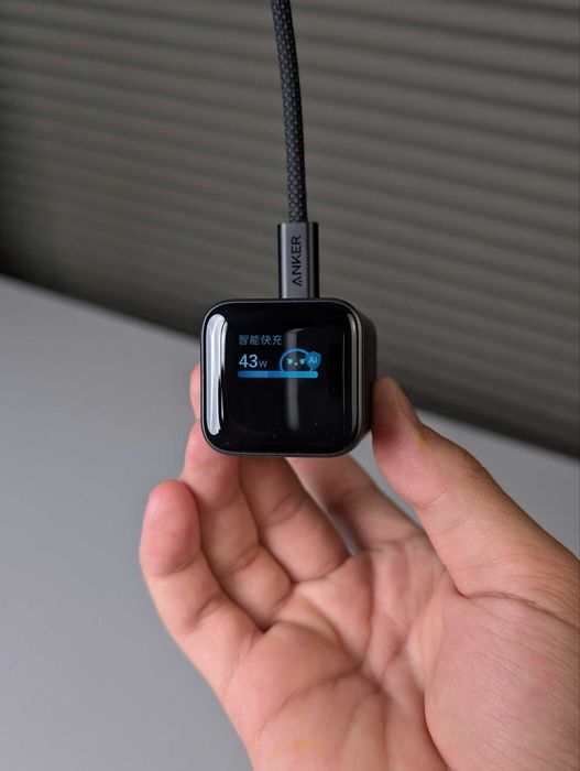 Anker 45W Display charger