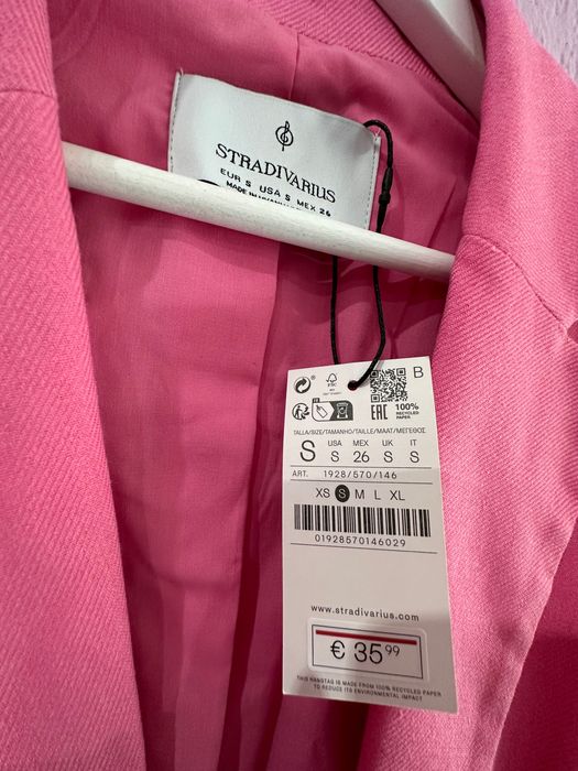 Ново Розово сако от Stradivarius размер S