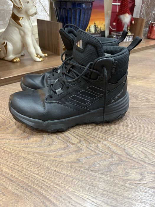 Продам ботинки Adidas Terrex