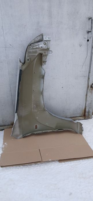 Крылья Camry Prado Avensis Mark 2