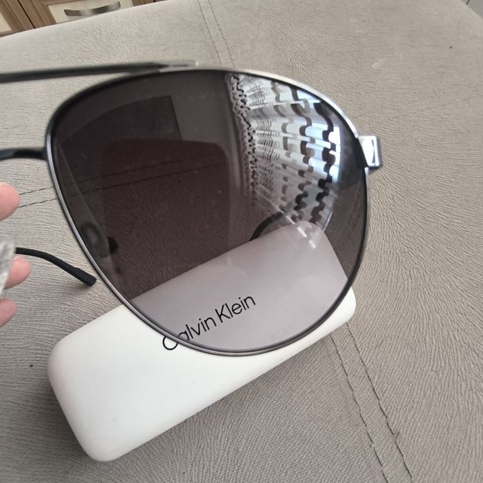 Оригинални слънчеви очила Calvin Klein