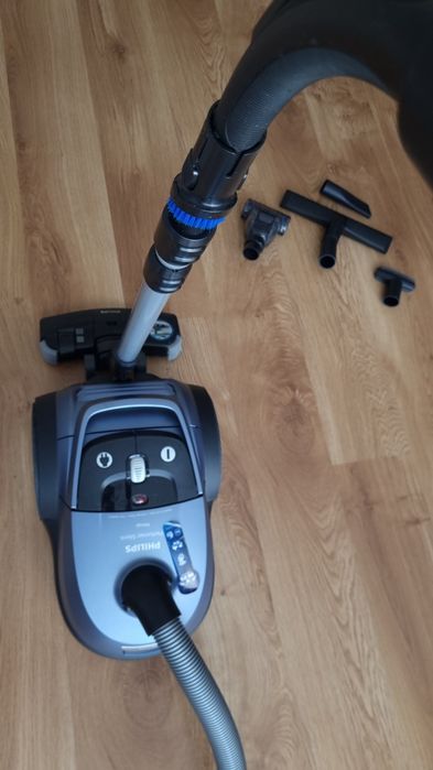Vand Aspirator si Mop Electric cu Aburi