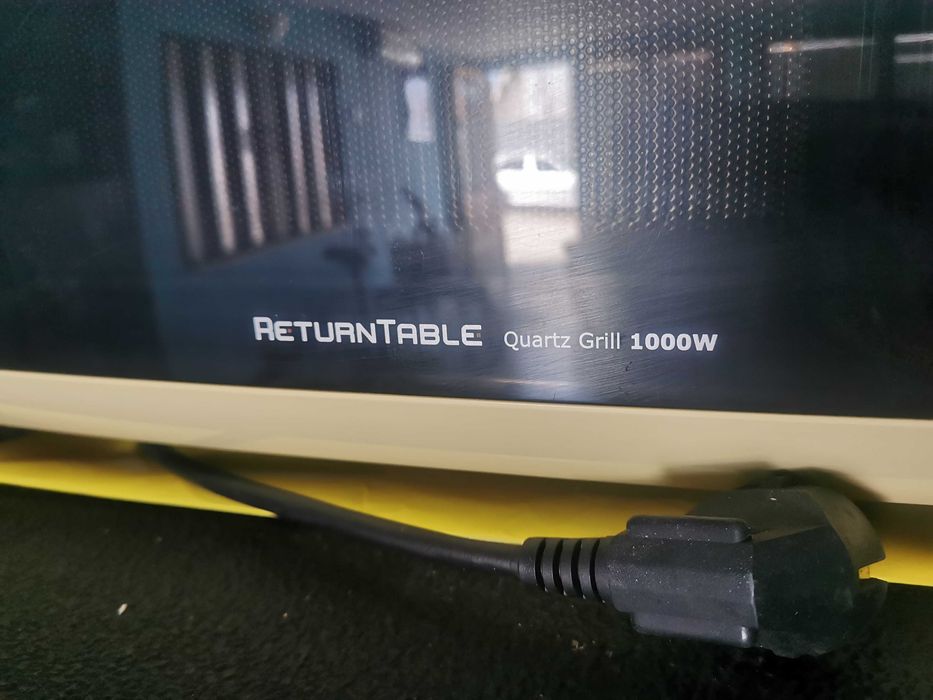 Микровълнова Electrolux EMS21400W - ТОП състояние