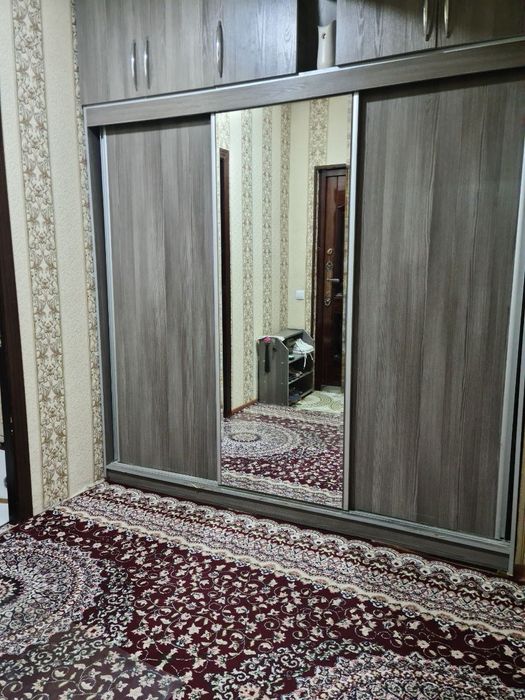 Сотилади 2/2/4 Коракамиш 2/4