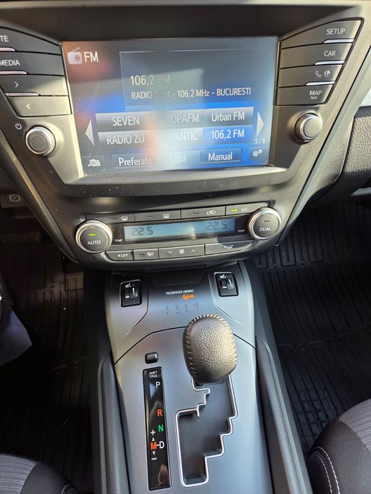 Toyota Avensis Automată,1,8 benzină, euro 6, carte service la zi.