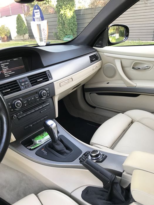 BMW 3 Series 2011 — imagine 5