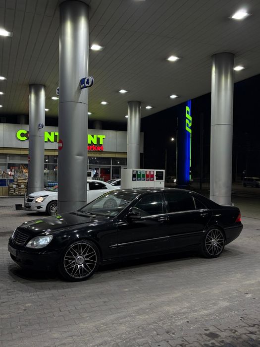 Mercedes W220 S500