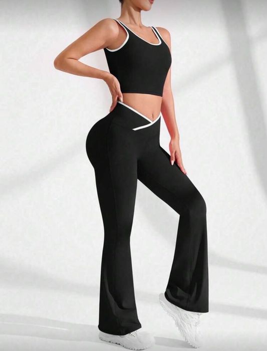 Дамски Спортен Фитнес Комплект Спортна Екипировка за Фитнес М