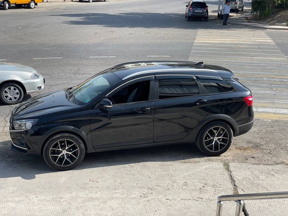 Lada Vesta SV Cross 1.6 variator