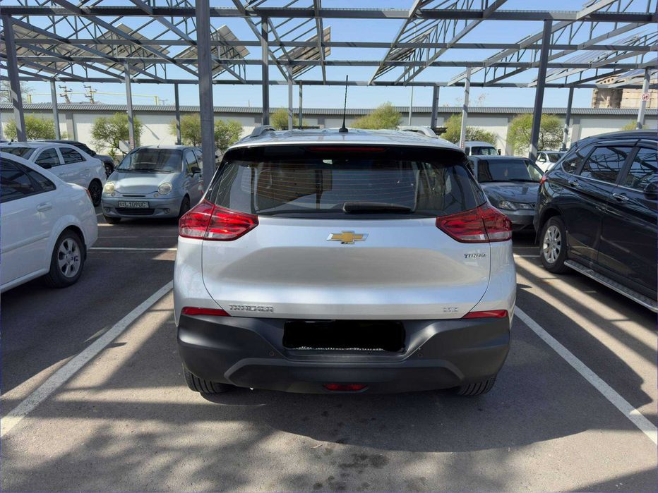 Автомобиль Tracker 2 LTZ