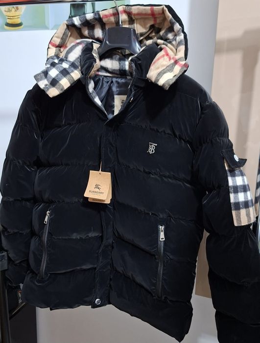 Geaca  Burberry calitate premium garantata