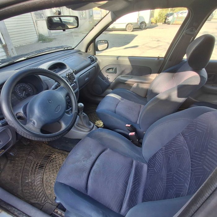 Renault clio 1.2 2001г