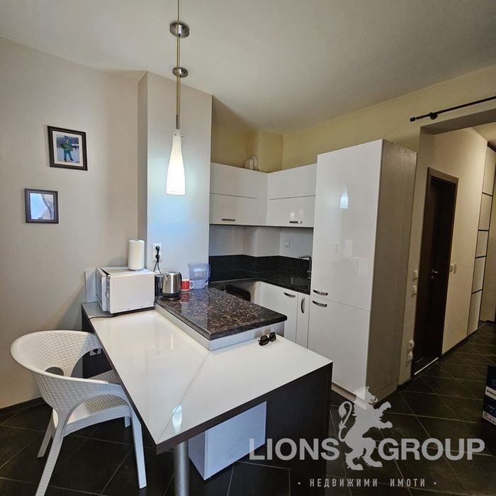 Продава се Двустаен апартамент в Варна, Галата - 61 кв.м за 1255 €/кв.м - Снимка #2