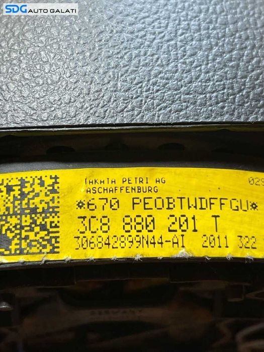 Airbag Volan Modelul cu Comenzi VW Passat B7 2010 - 2015 Cod 3C8880201T [B3979]