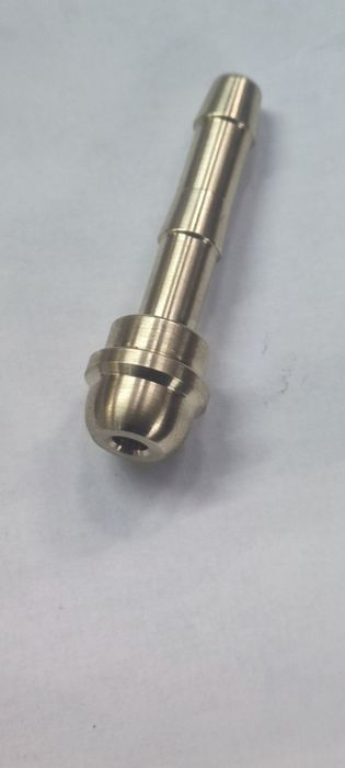 ПРЕЦИЗНИ стругарски, фрезови и шлосерски услуги