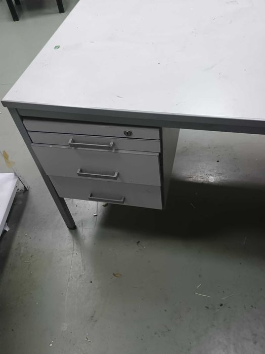 Офис бюро голямо