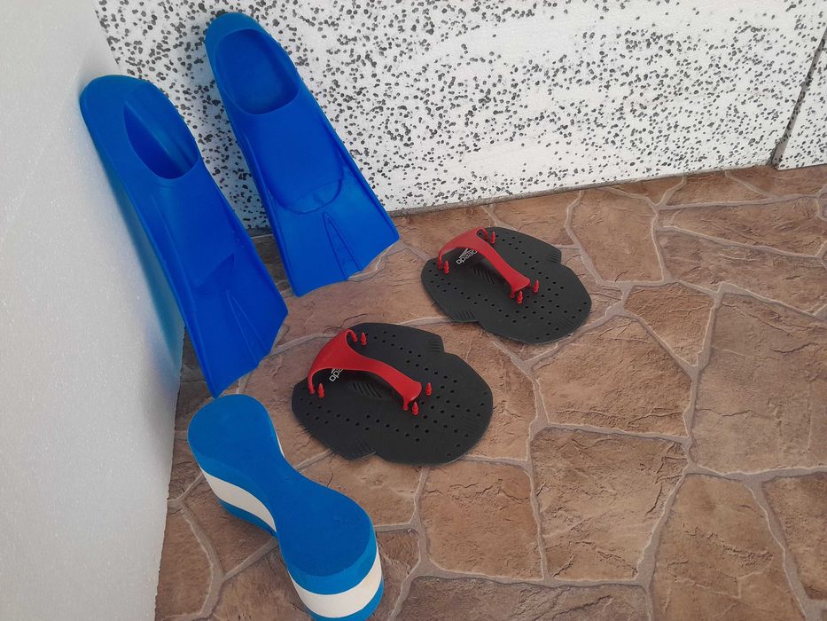 Лот плувни пренадлежности!