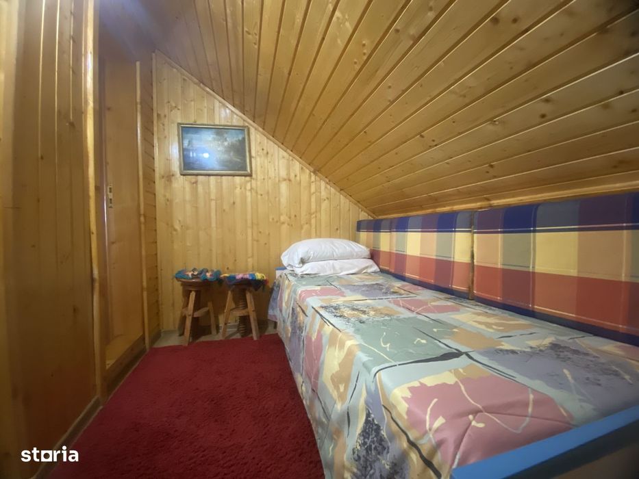 Oaza de liniste si verdeata! Vanzare casa cu 5 camere in Pucioasa
